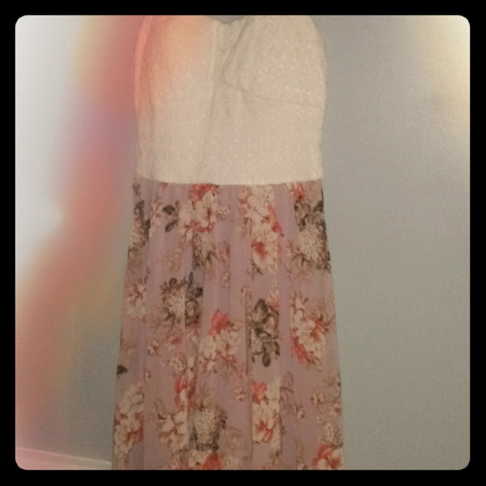Junior's Size S flowy, casual dress
